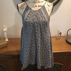 Max Studio handkerchief top size medium